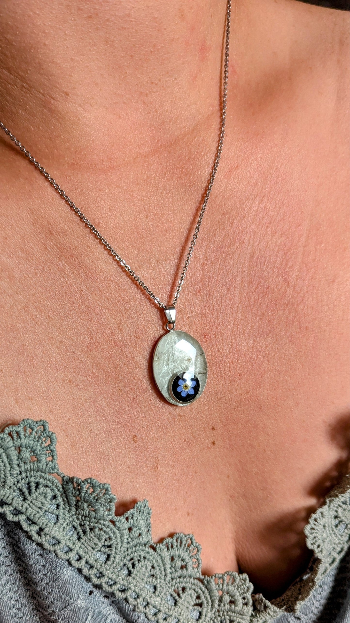 Collier Monnaie du pape & Myosotis