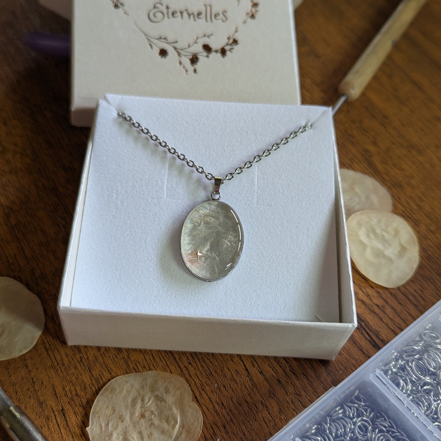 Collier Monnaie du pape & étoile