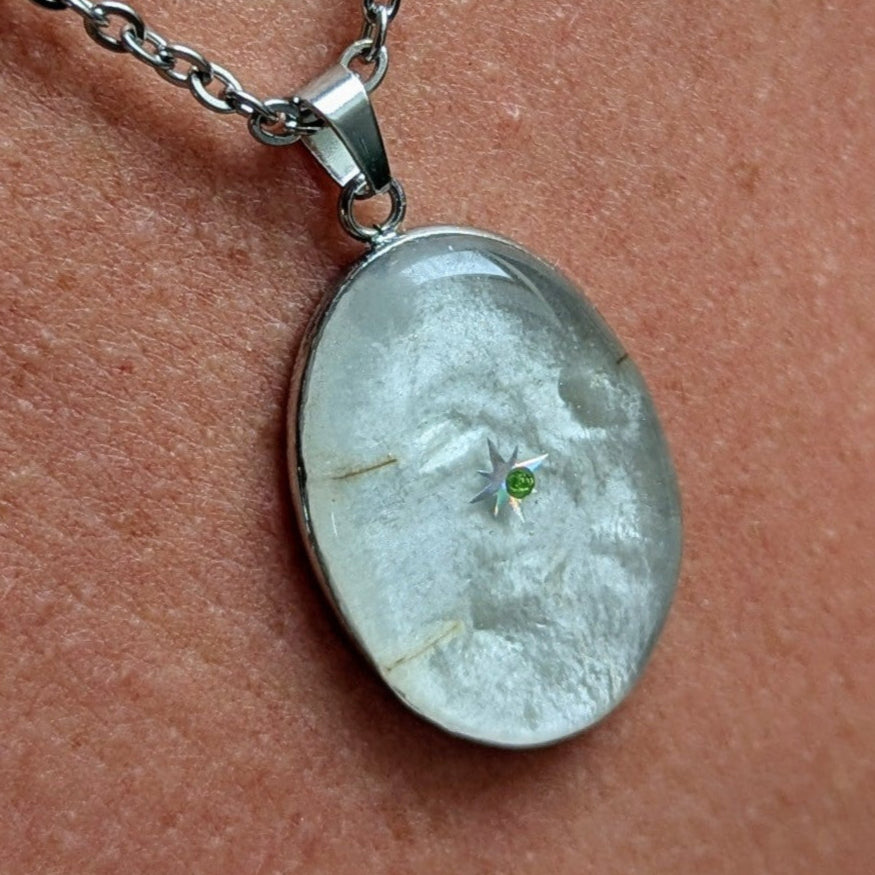 Collier Monnaie du pape & étoile verte